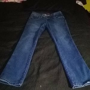 Women's GUESS jeans size 28  inseam 31 inches
